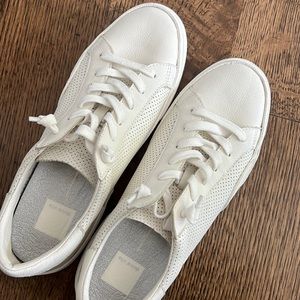 Dolce vita sneakers new
